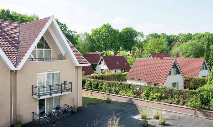 Groesbeek Ski Chalet | Apartment with WiFi near forest and Nijmegen