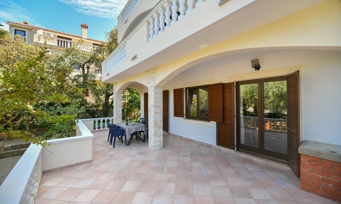 Muline Apartment | Apartment Zlatko - 100m from the sea A1(4) - Muline, Island Ugljan, Croatia