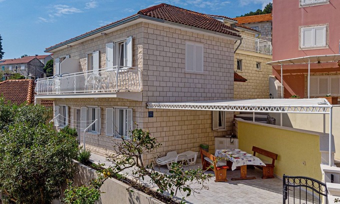 Cove Tri Zala (Zrnovo) Apartment | Apartments Čedomir, (14065), Korčula, Croatia