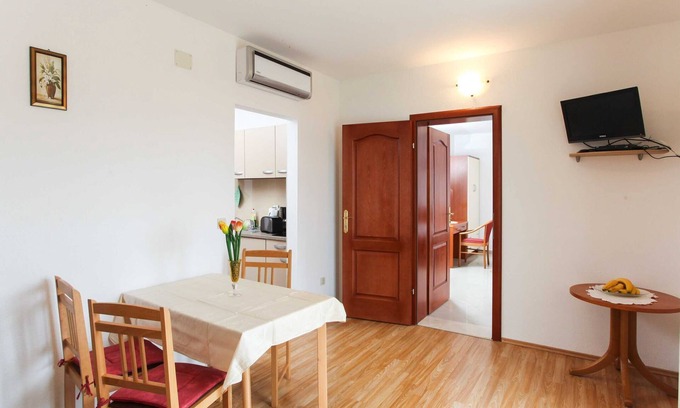 Lopud Island Apartment | Apartments Ana Lopud - One Bedroom Apartment with Balcony and Sea View - 3 (1 floor)