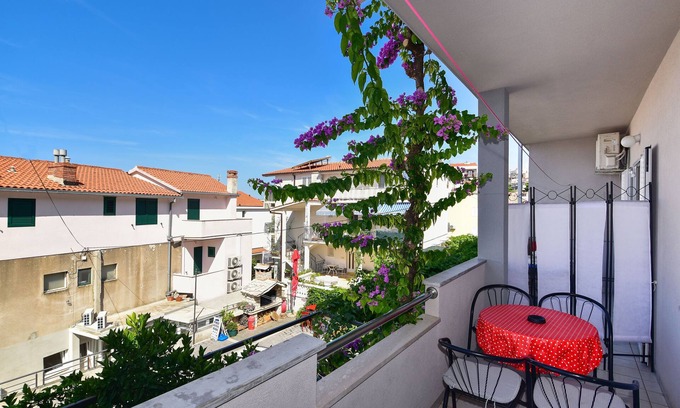 Gorinka Apartment | Apartments Bernarda (66331-A3) - Makarska