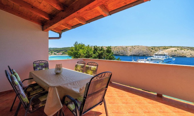 Lopar Apartment | Apartments By the sea in Lopar (86661-A3) - Lopar - island Rab