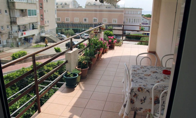 Gorinka Apartment | Apartments Centar (50081-A4) - Makarska