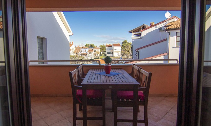 Stinjan Apartment | Apartments Edo (60341-A4) - Stinjan (Pula)
