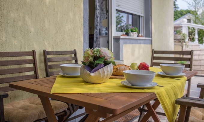 Klanfari Apartment | Apartments GEZA (62813-A4) - Dramalj (Crikvenica)