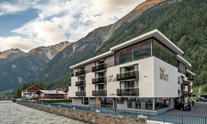 Soelden House | Apartments home Reginas ALP deluxe, Sölden in Ötztal - 4 persons, 2 bedrooms