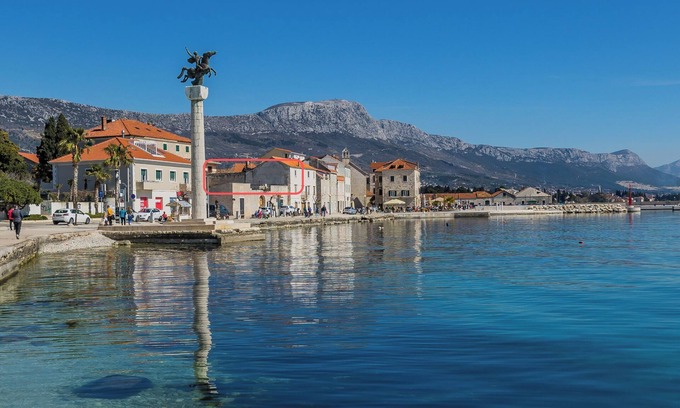 Kastela Apartment | Apartments Karlo on the seafront