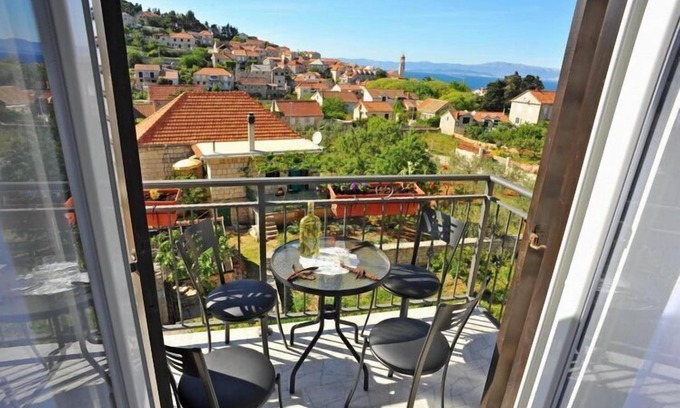 Sutivan Apartment | Apartments Lenka - One Bedroom Apartment with Balcony and Center View A3