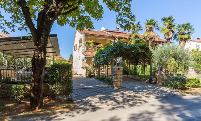 Porec Apartment | Apartments Marko, (13099), Porec, hr