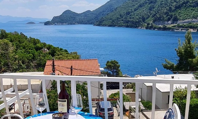 Sobra Apartment | Apartments Maruška - Two Bedroom Apartment with Balcony and Sea View