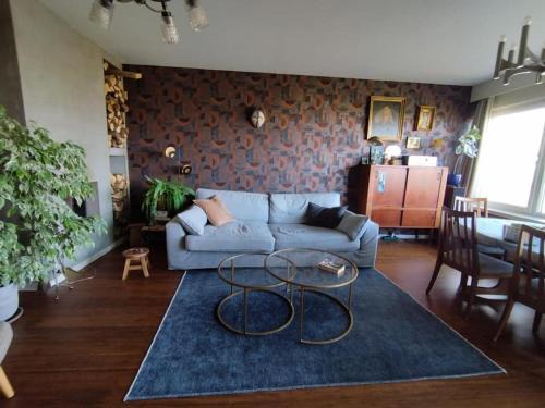 Sint-Jans-Molenbeek Apartment | Apartments overlooking Brussels