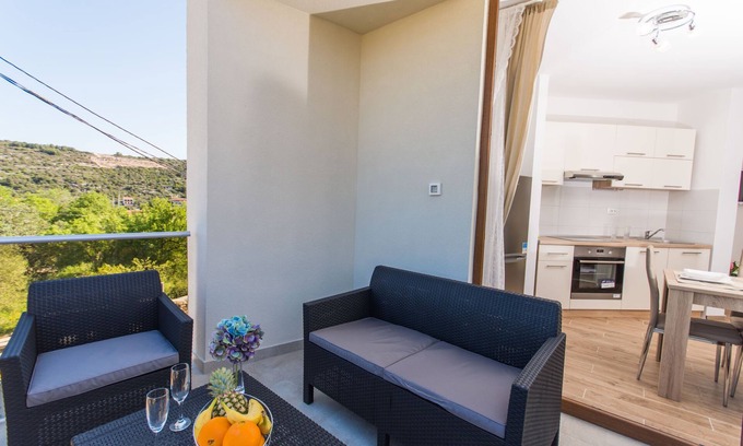 Veliki Drvenik Apartment | Apartments Villa LA (59731-A4) - Drvenik Veliki