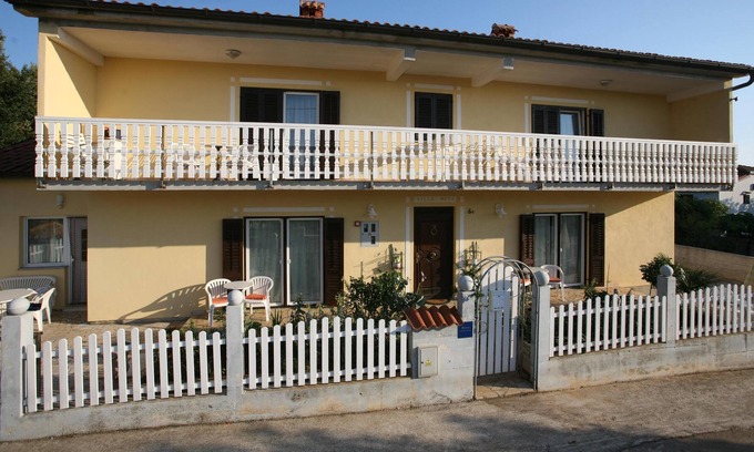 Liznjan Apartment | Apartments Villa Meri / Studio A2