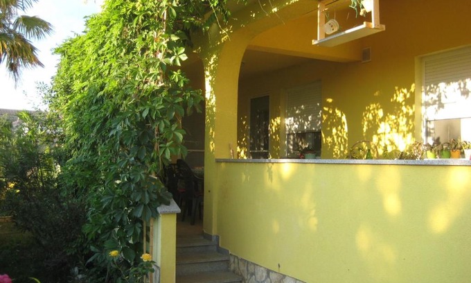Liznjan Apartment | Apartments with parking space Liznjan, Medulin - 11158