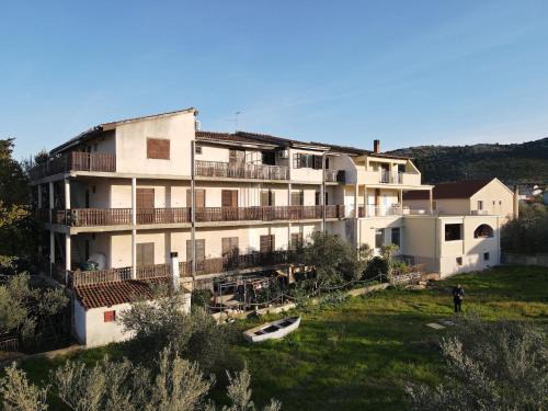 Mrljane Apartment | Apartments with parking space Mrljane, Pasman - 20850