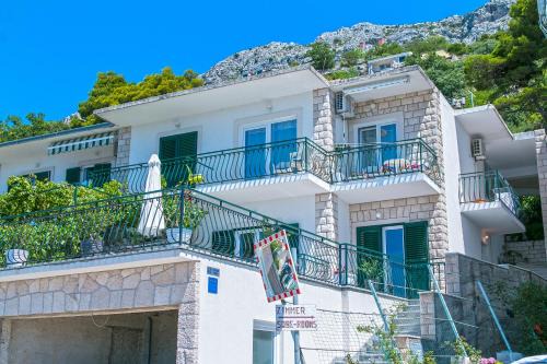 Brela Apartment | Apartments with parking space Brela, Makarska - 16603