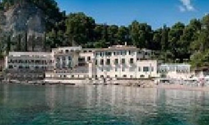 Mazzaro Apartment | ApartmentsOrange/Green Taormina - modern seafront - Mazzaro Bay