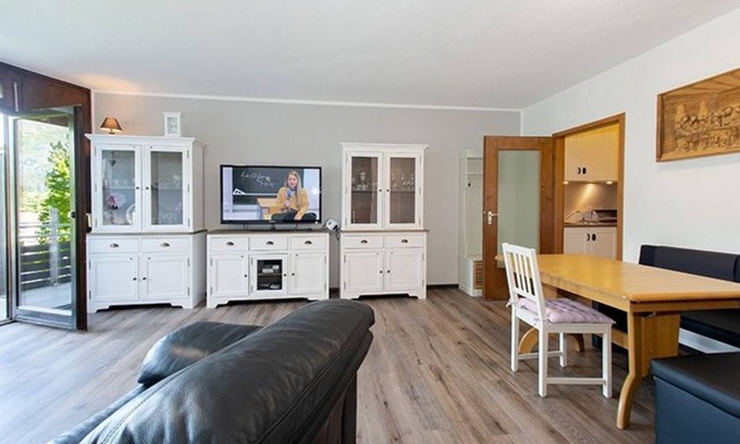 Fuessen Apartment | App 3/18 - Helle, Moderne Fewo mit Balkon und Bergblick - Ferienappartements Weissensee