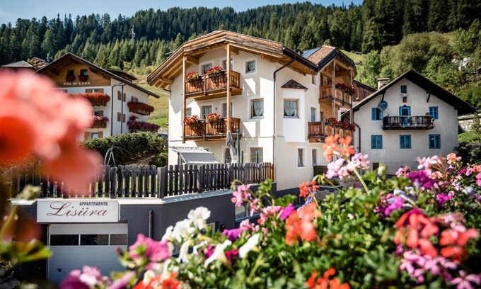 Corvara in Badia Apartment | App Lisüra Boè