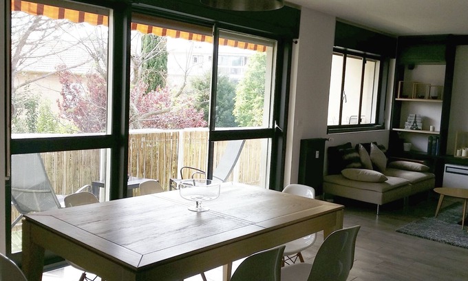 Est Apartment | Appart 10 Minutes of Cours Mirabeau Feet