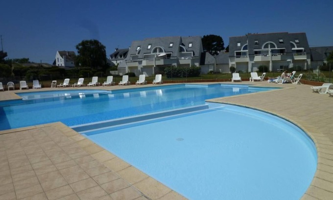 Carnac Apartment | Appart T3, 6 people DRC in residence with swimming pool in CARNAC BEACH and WIFI