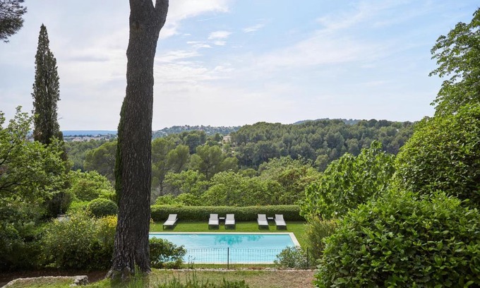 Est Apartment | Appart13 piscine chauffée de luxe Belvoir13 à 10 min d Aix