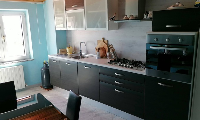 Turri Apartment | Appartamento accogliente in prossimità di parco di olivi centenari