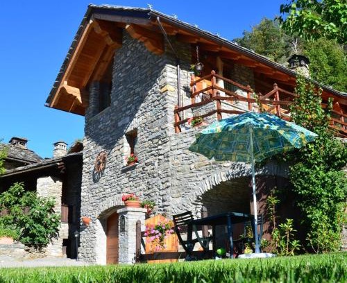 Champlong Dessus Apartment | Appartamento Con Giardino