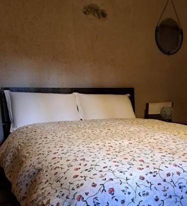 Alzano Lombardo Apartment | Appartamento in Corte Storica