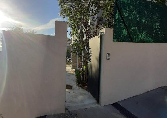 Pierrefeu-du-Var Apartment | Appartement climatisé au calme en Provence