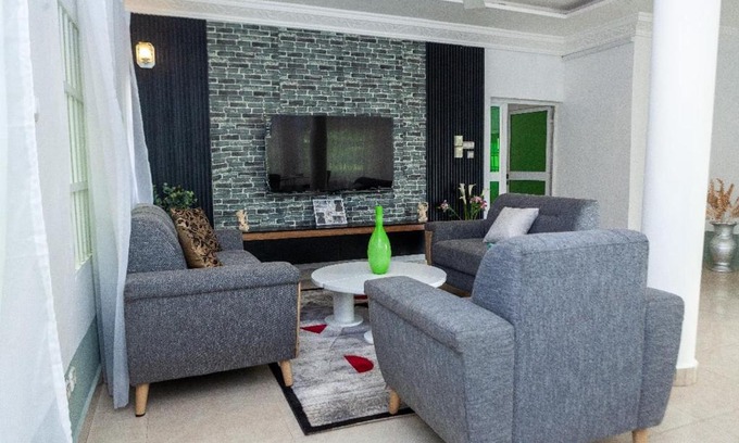Abomey-Calavi Apartment | Appartement cosy en bordure de mer