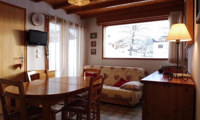 Crest-Voland Apartment | Appartement Crest-Voland, 2 pièces, 6 personnes - FR-1-596-1