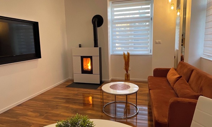 Bennwihr House | Appartement Dans Maison Rez-de-jardin Avec Terrasse Proche de Colmar