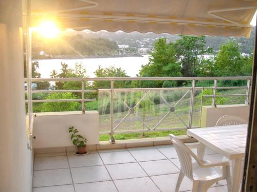 La Trinite Apartment | Appartement face à la mer à La Trinité – 70 m² – Terrasse
