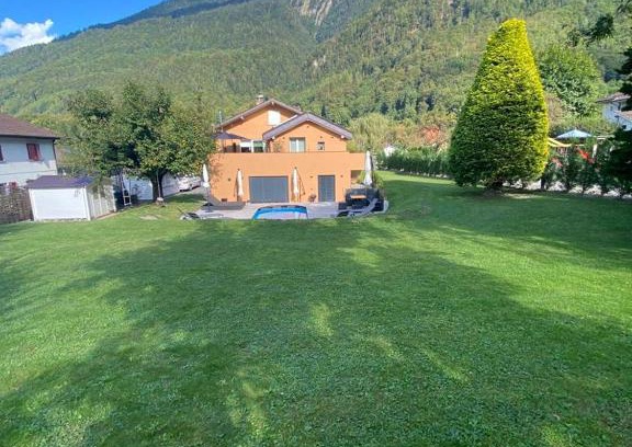 Les Posses-sur-Bex Apartment | Appartement moderne avec terrasse et piscine à Châtel sur Bex