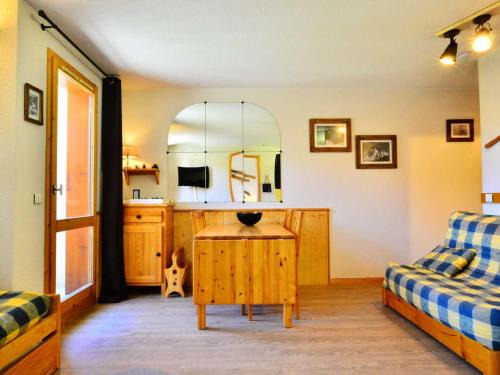 Montchavin Apartment | Appartement Montchavin La Plagne - 2 pièces, 36m², 1 min des pistes, 5 personnes, balcon ouest - FR-1-329-20