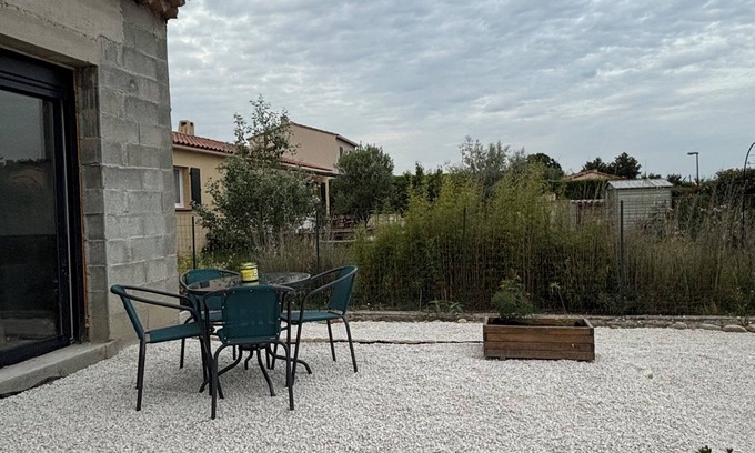 Bouchet Condo | Appartement Neuf Avec Jardin Dans Village Calme et Charmant !