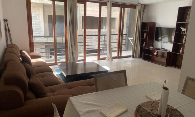 Yof Apartment | Appartement sur Virage Avec Piscine