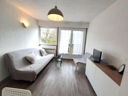 Saint-Lary-Soulan Apartment | Appartement T2 cabine pour 4 pers avec balcon, parking, sauna & jacuzzi - St Lary Soulan - FR-1-457-341