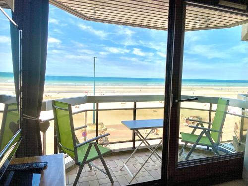 Bray-Dunes Apartment | Appartement vue frontale mer, 4 personnes