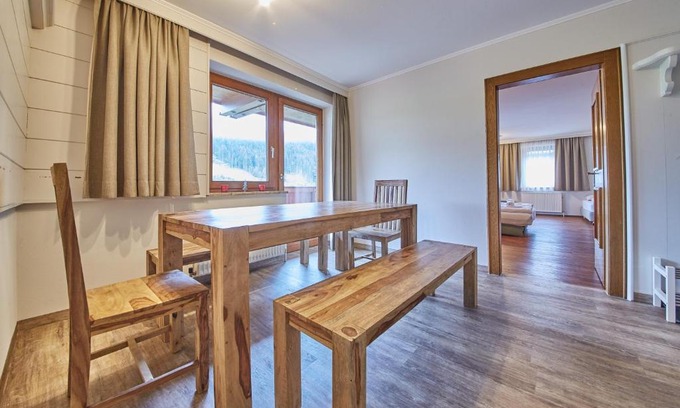 Wiesern Apartment | Appartements Julia by HolidayFlats24