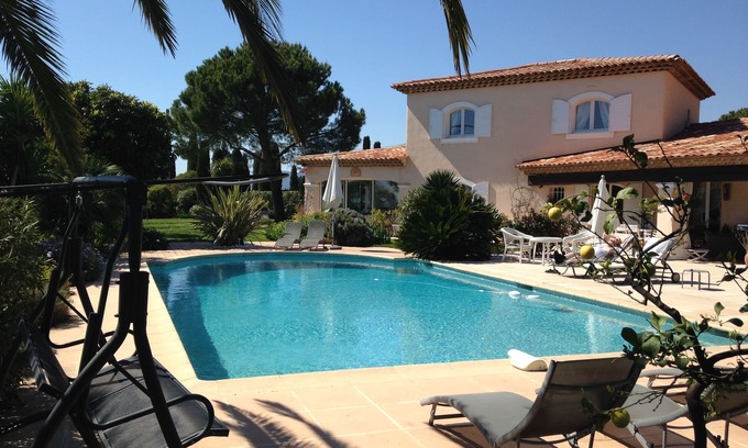 Le Plan-de-Grasse Apartment | Appartment of charm in a villa of standing with swimming pool