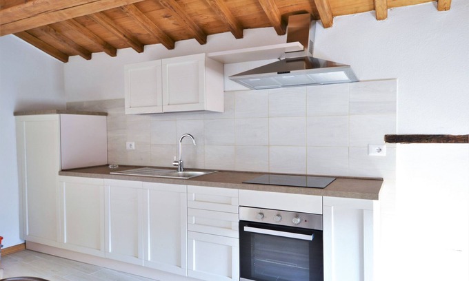 Fornovolasco House | Appealing holiday home in Fornovolasco in a quiet location