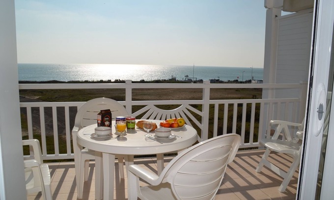 Chateau-d'Olonne Apartment | -APPT A 104 - Apt Sea front two heated pools family residence