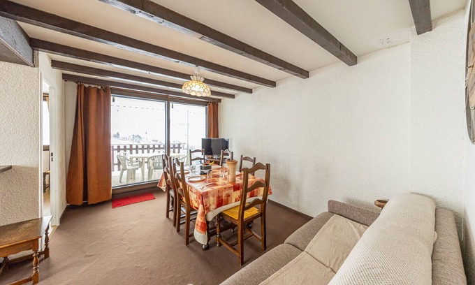 Montgellafrey Apartment | Apt 6 pers, 2 bdr, south balcony, near slopes