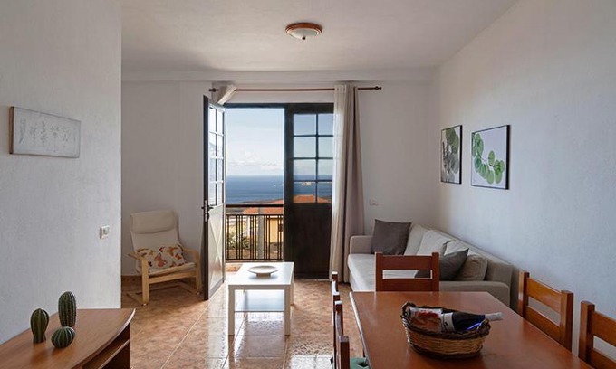 Tigaday Apartment | Apt Aguedita 3 dorm terraza y vistas al mar y la montaña