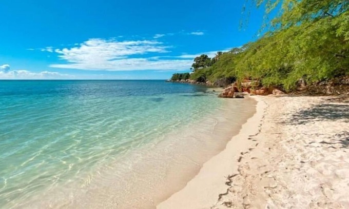 Guanica Apartment | Apt Cabins, Beach Pool & Min, Apt B