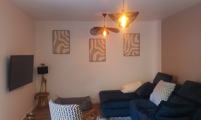 Laruns Apartment | Apt for 2 or 4 people with jacuzzi and garden in the heart of Laruns village