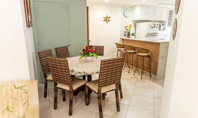 Vila Alzira Apartment | Apto a 250m da Praia do Tombo no Guarujá/SP