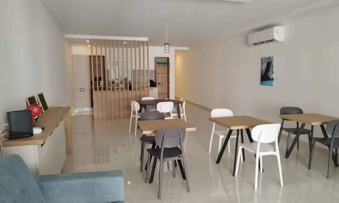Qawra Apartment | Aqua Marine Apt.6 - Entire Unit
